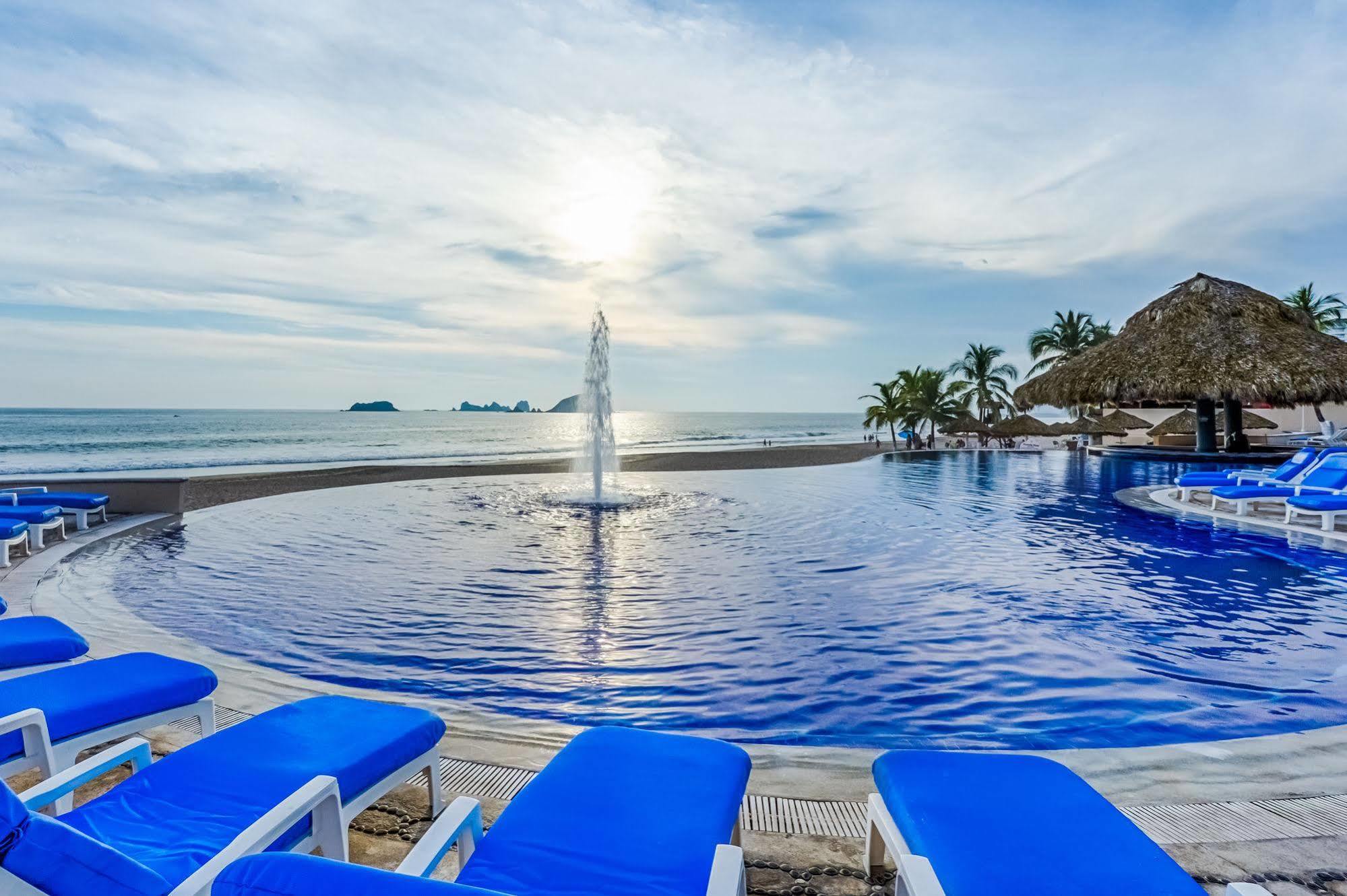 Posada Real Ixtapa 익스타파 외부 사진